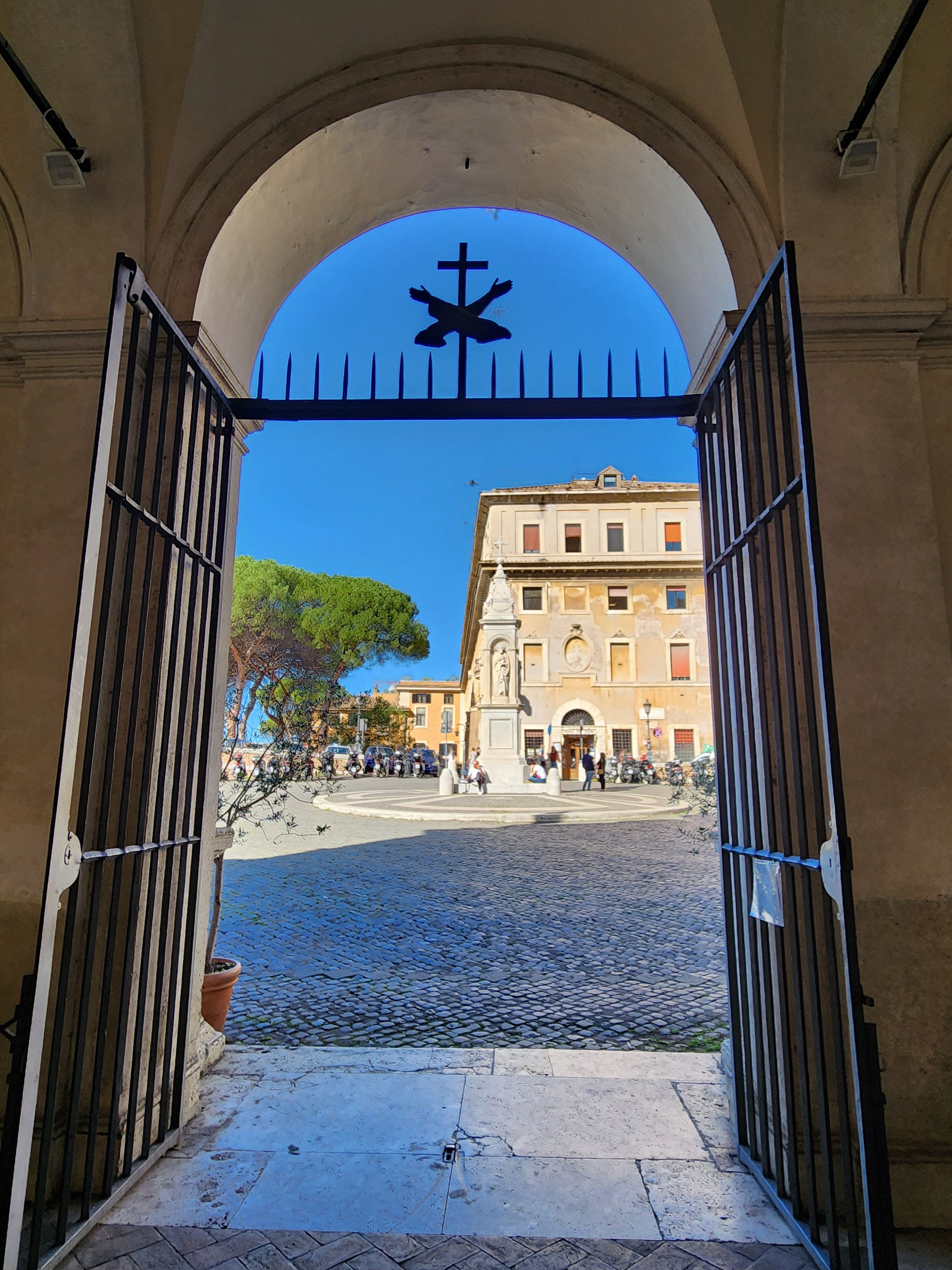 Our Second Day in Rome: The Pantheon, Trastevere, and a Last Aperol Spritz