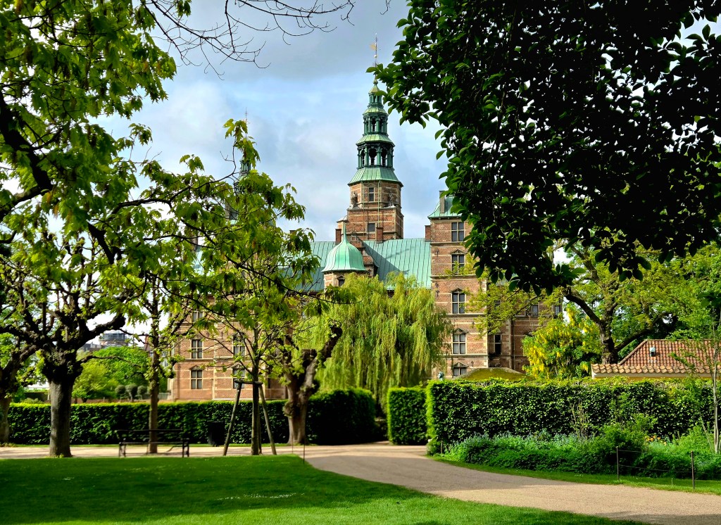 A Return to Copenhagen